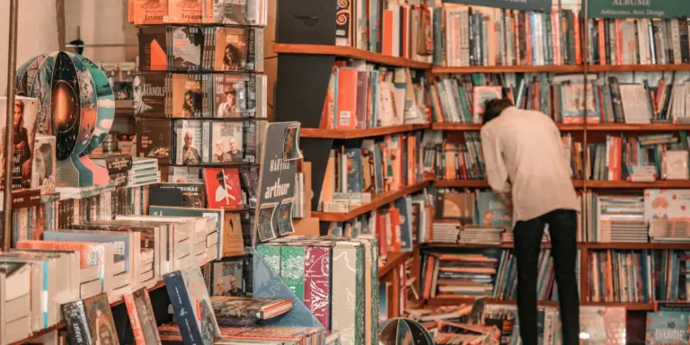 Man shopping for books